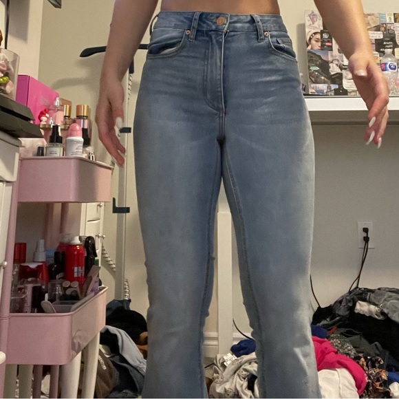 High-Rise Fitting Boot-Leg Jeans - Picture 5 of 6